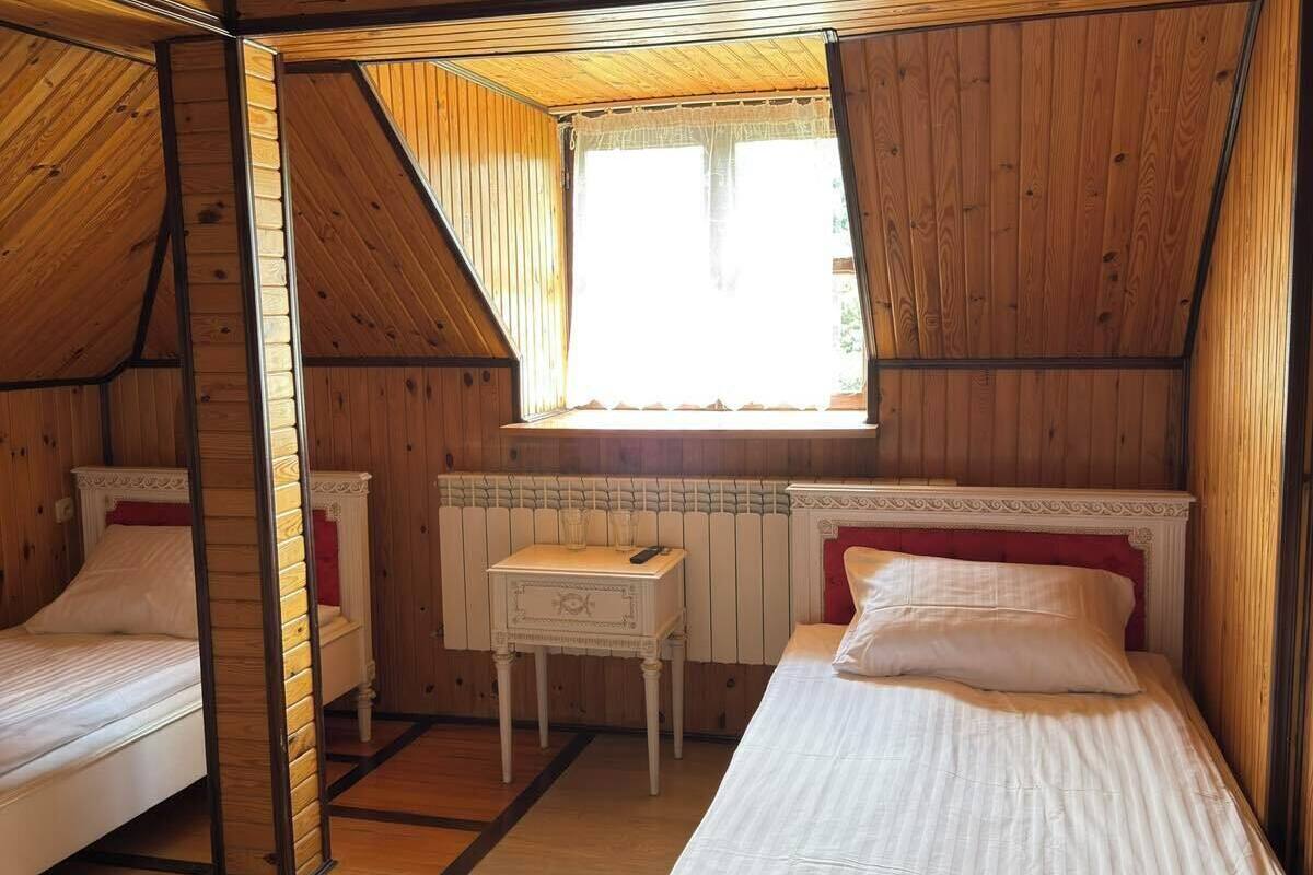 Classic Twin Room | Free WiFi