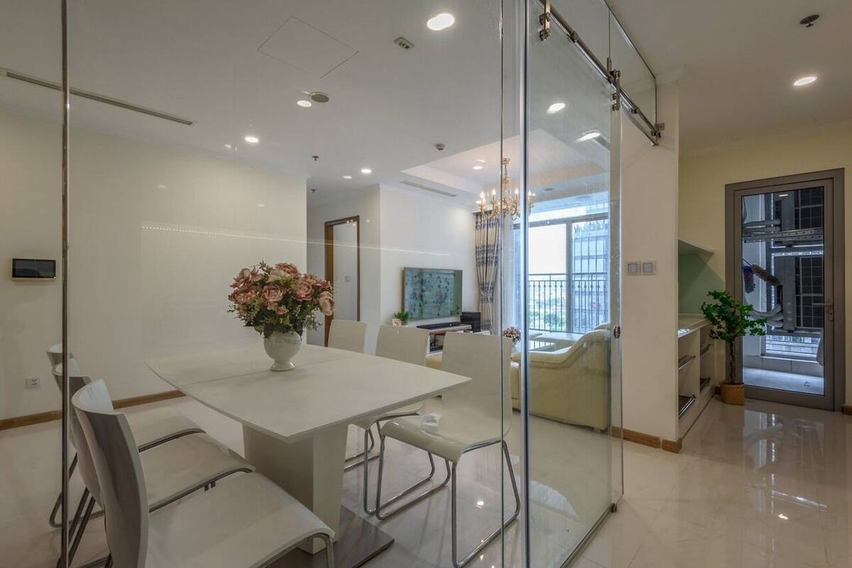 Suite presidencial, 2 habitaciones, Acceso al salón del club, vistas a la ciudad | Ropa de cama de alta calidad y edredones de plumas
