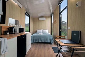 1 bedroom, bed sheets - Churinga Orchards by Tiny Away (Lenswood)