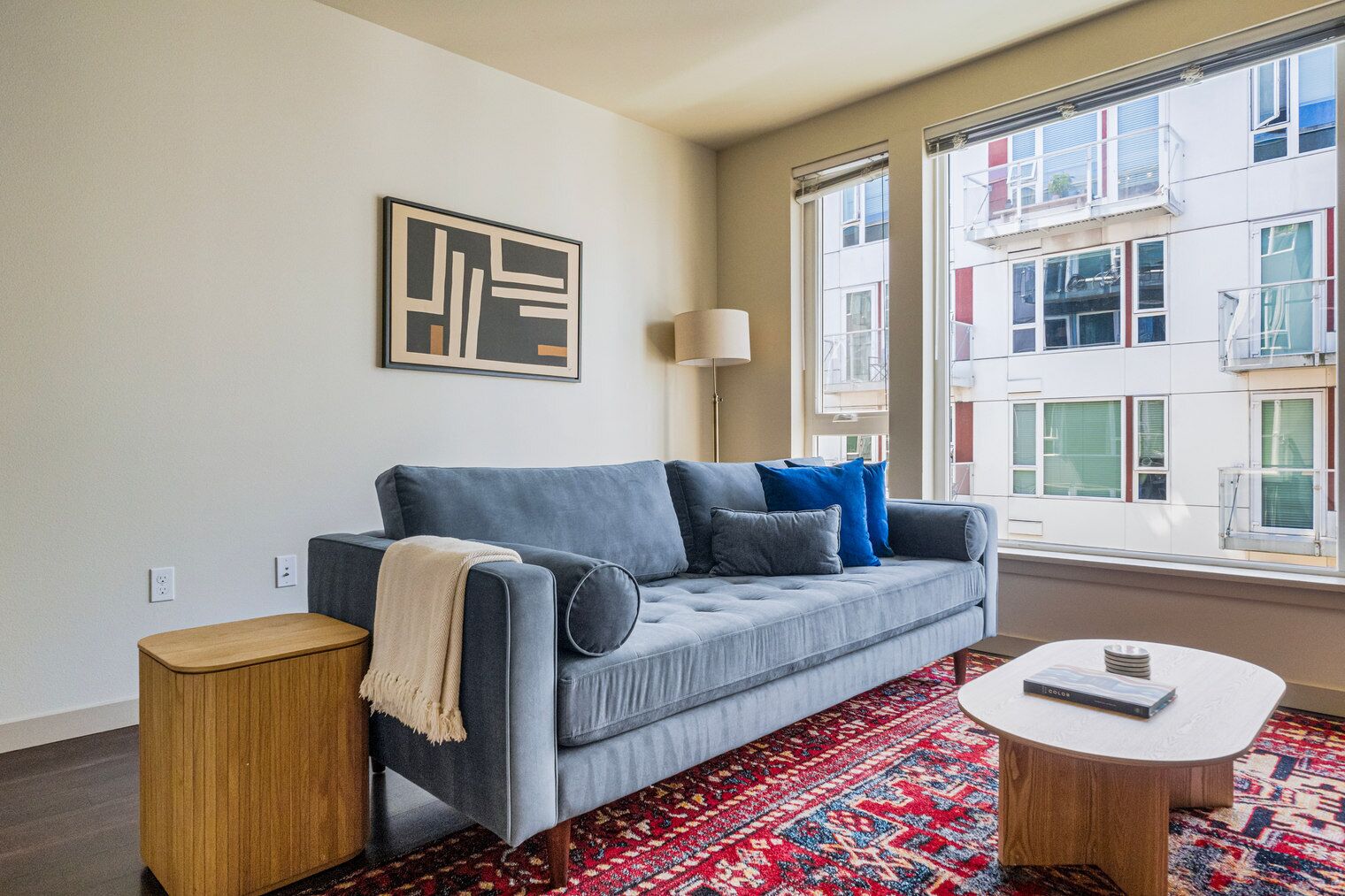 Télévision, chaîne hi-fi