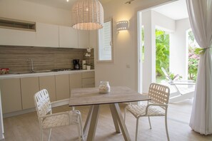 Dining - Tracadero Marina 28 Apt, 1 Hab. (Dominicus)
