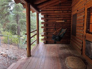 Terrace/patio - Cozy 3-Bdrm Log Cabin Retreat in Truckee, Sleeps-8, Hot Tub, 2 Acres of Serenity (Truckee)