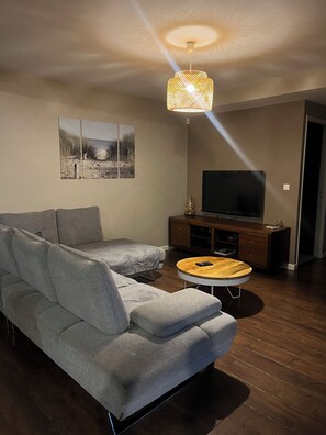 TV