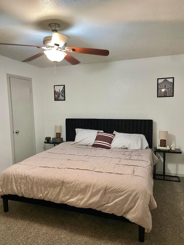 2 dormitorios, tabla de planchar con plancha, wifi y ropa de cama