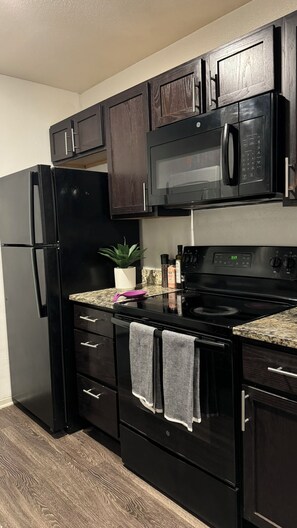 Microwave, stovetop, dishwasher