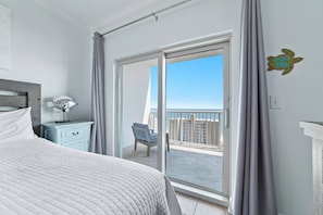 2 chambres, fer et planche à repasser, accès Internet, draps fournis