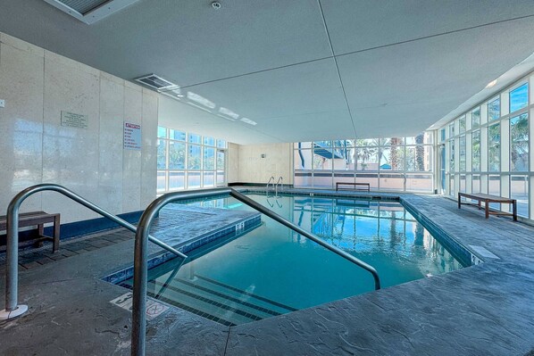 Una piscina techada