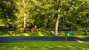 Property grounds - Charming 2 BR, nestled on Buckhannon River, with deck, dock, fire-pit, & kayaks (Volga)