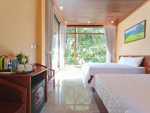 Firemannsrom – superior, balkong, fjellutsikt | Skrivebord og wi-fi (inkludert)