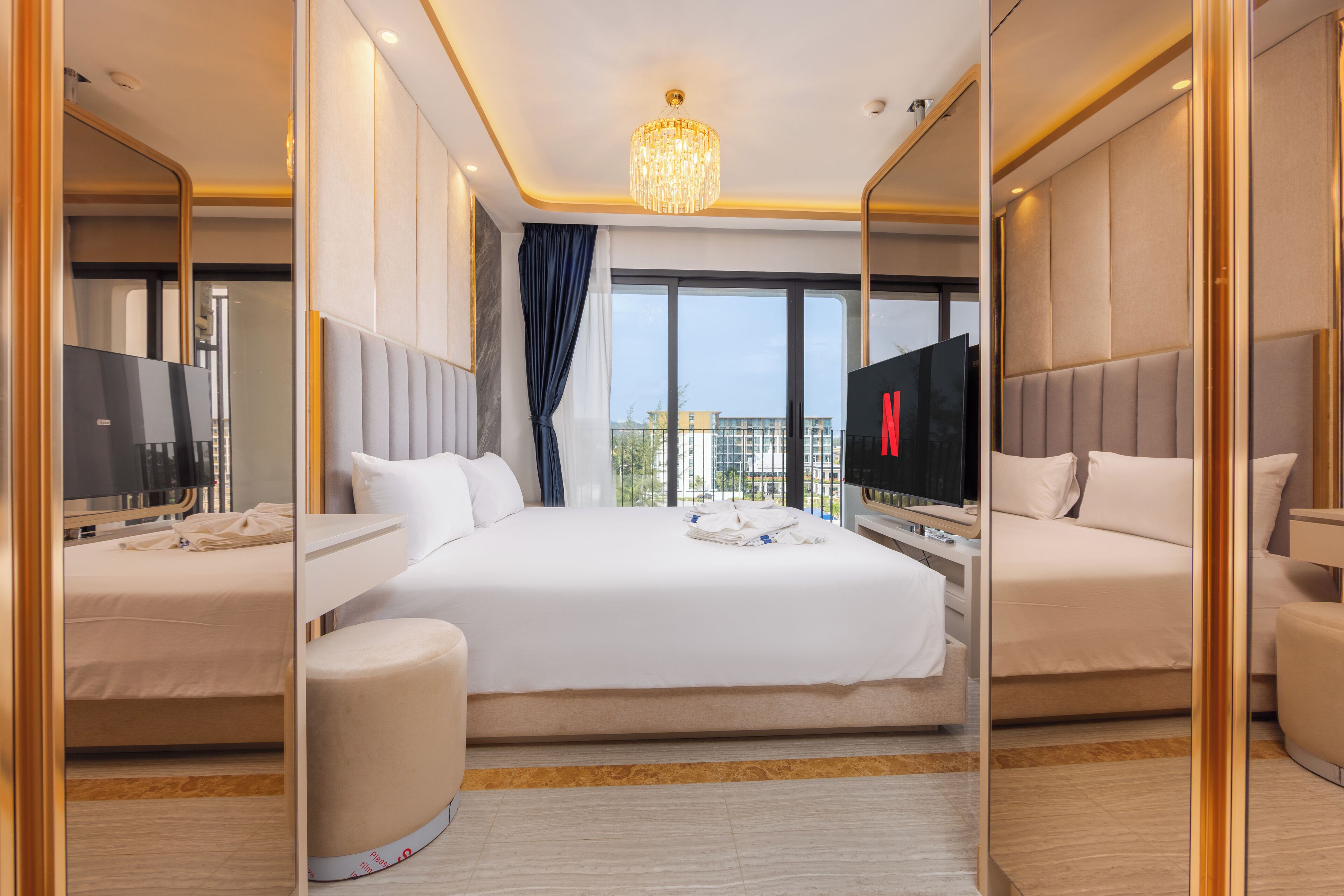 Matelas mémoire de forme, coffres-forts dans les chambres