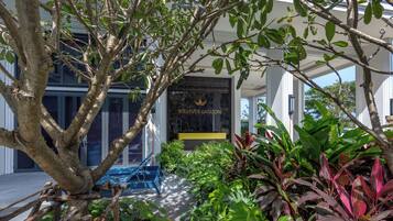 Bagian depan properti