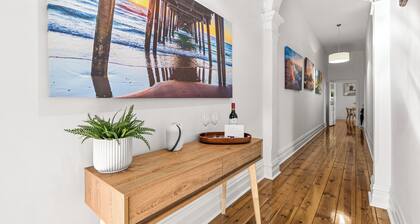 Quiet North Adelaide Home near Oval, City & Hospital