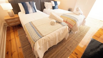 3 chambres, fer et planche à repasser, Wi-Fi gratuit, draps fournis