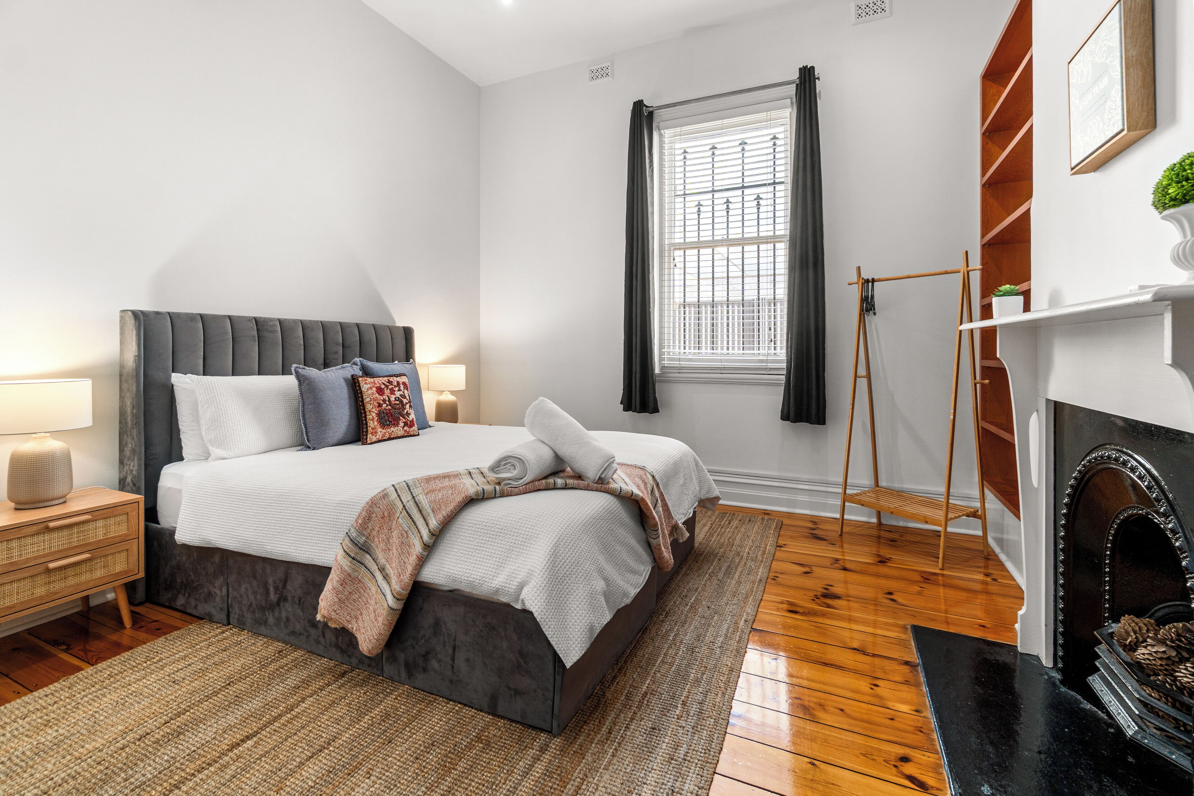 3 dormitorios, tabla de planchar con plancha, wifi gratis y ropa de cama