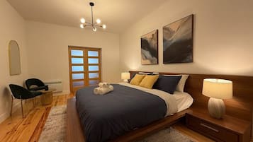 3 bedrooms, desk, iron/ironing board, WiFi