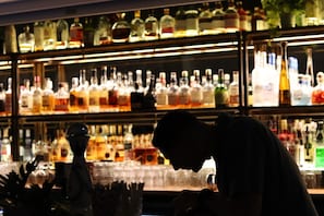 Bar (in der Unterkunft)