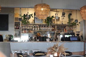 Bar (en la propiedad)