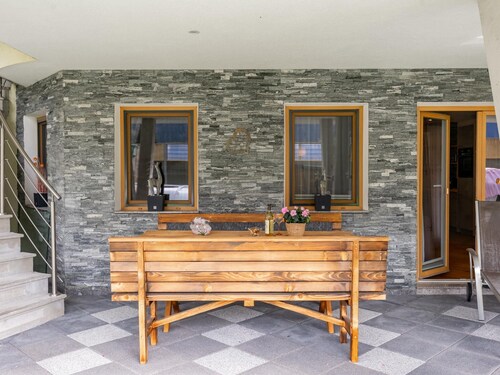 Holiday flat with terrace in Salzburger Land