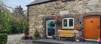 Henfaes Bach - UK50268