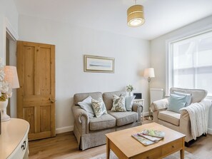 Living area - 3 bedroom accommodation in Diss (Diss)