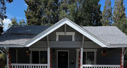 2 Bedroom Near Downtown, OIT, and Sky Lakes Hospital