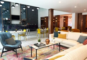 House | 1 bedroom, desk - Montrose Spring - Stylish 1 BR in Houston (Houston)