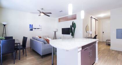 The Galleria at Tate Spacious 1BR in Uptown Houston