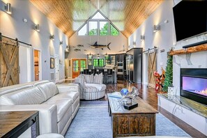 Smart TV, fireplace, offices