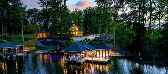 Lakefront Lake Anna, Pool, Boat Dock, Deck Vie