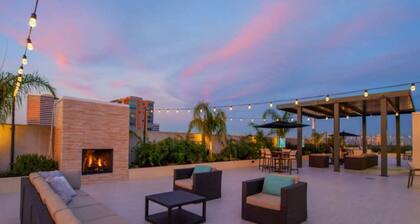 Peony At Millennium - Elegant 2 BDR in Houston