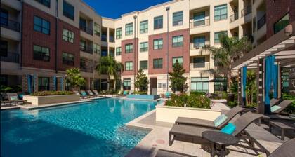Peony At Millennium - Elegant 2 BDR in Houston