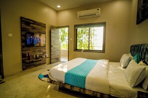Deluxe Double Room, Balcony, Mountain View