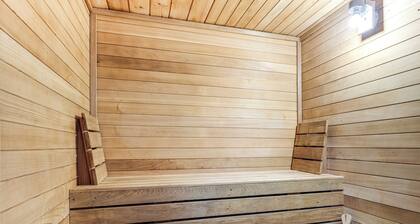4 Mi to Blue Ridge Parkway: Floyd Studio w/ Yard