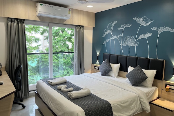 Super Deluxe Room | Desk, laptop workspace, free WiFi