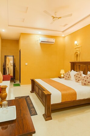 Rollaway beds, free WiFi, bed sheets