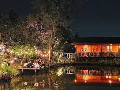 Coco and Canal HomeStory