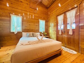 Signature Cabin, Balcony, Garden View | Blackout drapes, free WiFi