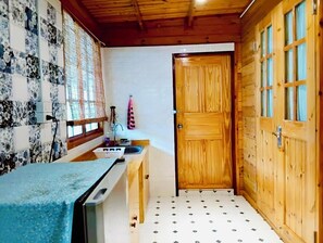 Signature Cabin, Balcony, Garden View | Blackout drapes, free WiFi
