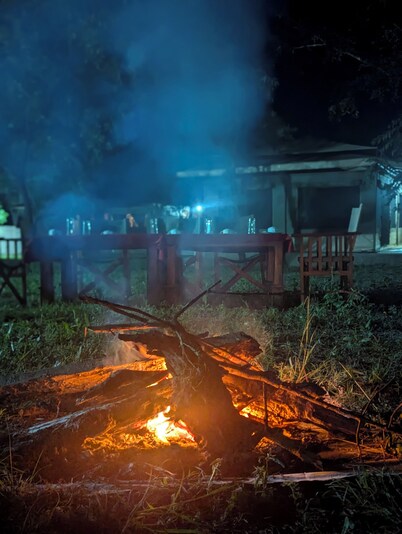 Superb 8-bedroom bed & breakfast in Mikumi