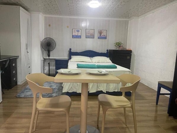 1 bedroom, iron/ironing board, WiFi