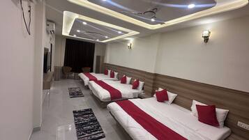Family Room | Free WiFi