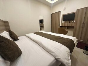 Deluxe Room | Free WiFi