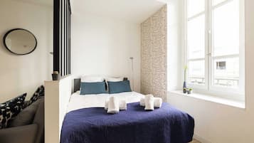 1 dormitorio, escritorio, wifi gratis y ropa de cama