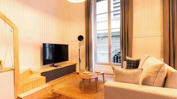 TV