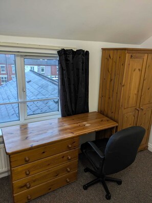 Desk, laptop workspace, free WiFi
