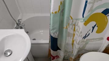 雙人房, 小廚, 城市景 | 浴室 | 免費梳洗用品、提供毛巾、番梘、洗頭水