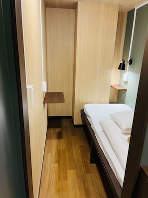 Cabin | Blackout curtains, free WiFi