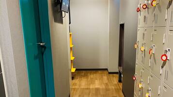 Basic Shared Dormitory | Blackout drapes, free WiFi