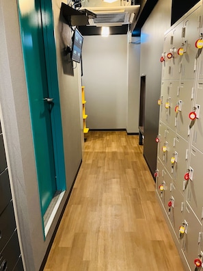 Basic Shared Dormitory | Blackout curtains, free WiFi