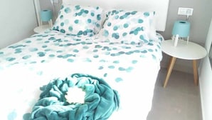 2 Schlafzimmer, Bügeleisen/Bügelbrett